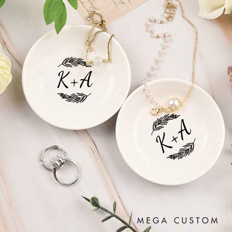 Personalized Elegant Fern Wedding Monogram with Initials Wedding Engagement Round Ring Dish