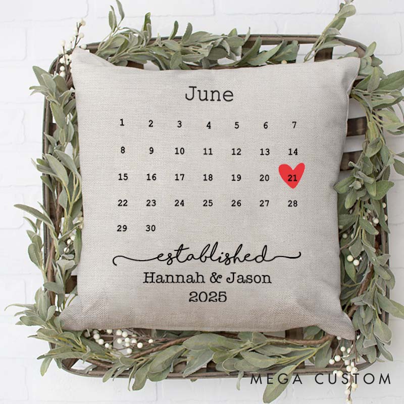 Personalized Wedding Anniversary Date Pillow Custom Calendar Design with Couple's Names Pillow Anniversary Gift Pillow for Couple