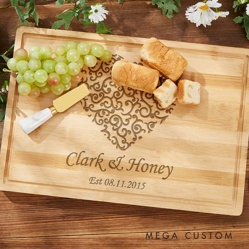 Personalized Anniversary Heart Pattern Cutting Board Couple Wooden Anniversary Bamboo Cutting Board Anniversary Gift Cutting Board for Husband Wife