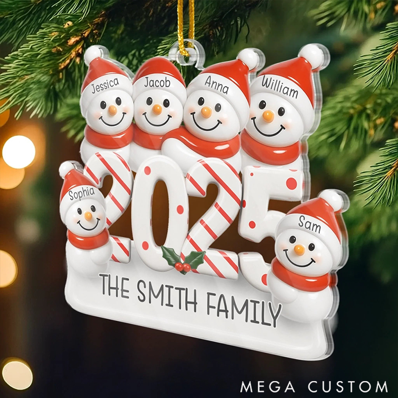 Personalized Family Ornaments Christmas Gifts for Mom Dad Kids Hugs in the Snow