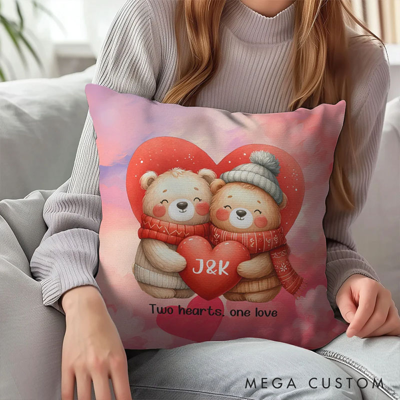 Personalized Cartoon Couple Bear in Love Pillow Custom Newlyweds Name Beer Heart Pillow Valentine's Day Gift for Husband Wife Boyfriend Girlfriend