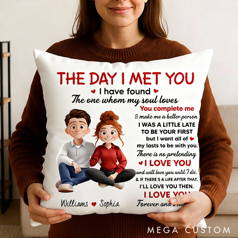 Personalized Romantic Couple Pillow Custom Valentine's Day Gift Pillow Couple Christmas Decor Pillow for Girlfriend