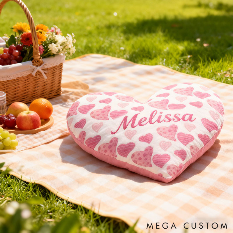 Personalized Pink Heart Shape Design Custom Names Couple Home Pillow Romantic Valentine's Day Gift for Girlfriend for Wife for Flower Girl