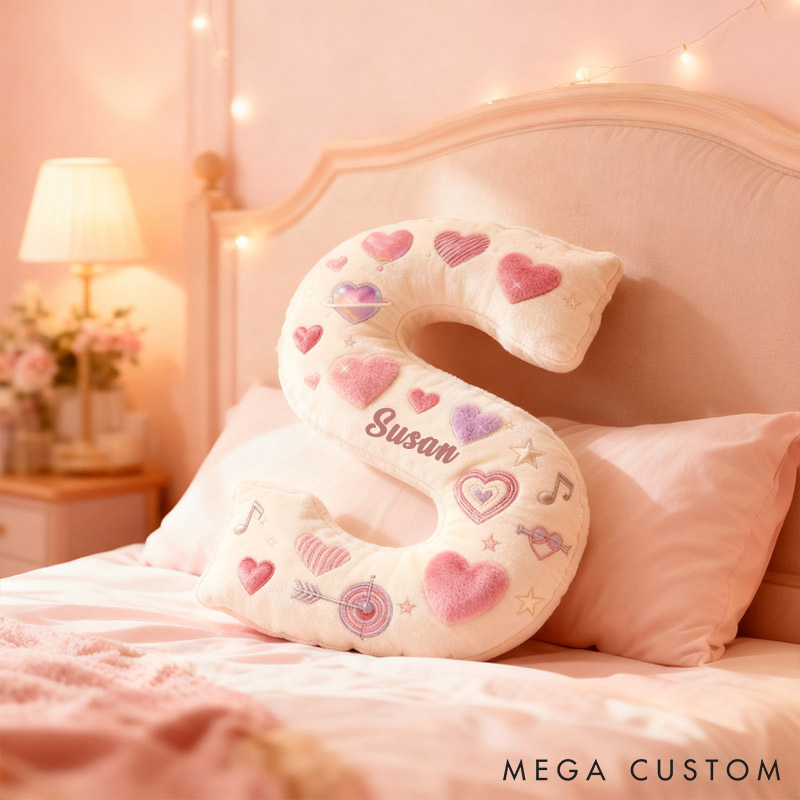Personalized Girlfriend Love Print Heart Letter Pillow Custom Name Cushion Valentine's Gift for Girl Friend Boyfriend Christmas Gift for Him Her