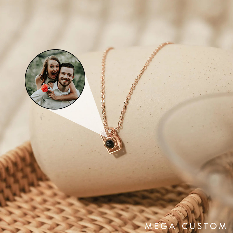 Personalized Couple Camera Projection Necklace Custom Photo Inside Necklace Chain Valentine's Day Gift for Couple Anniversary Gift for Wife for Girlfriend