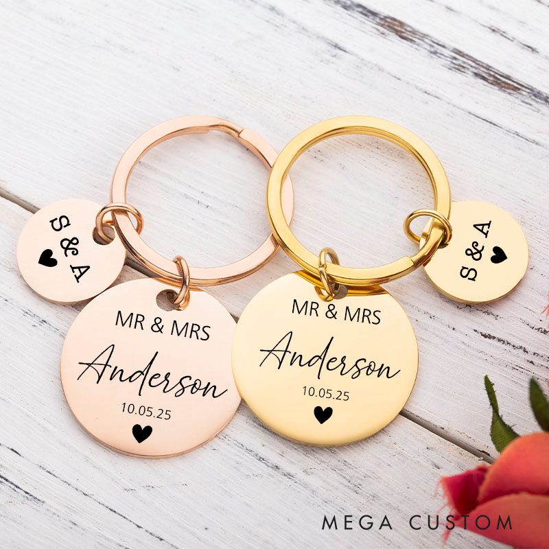 Personalized Mr and Mrs Anniversary Micro Keychain Engraved Name Keychain for Couple Anniversary Valentine's Day Keychain for Her Him
