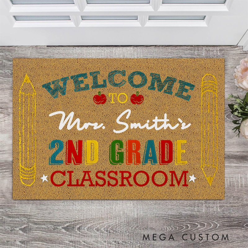 Personalized Door Mat for Teacher with Red Apple Design Teacher Welcome Mat Teacher Housewarming Gift