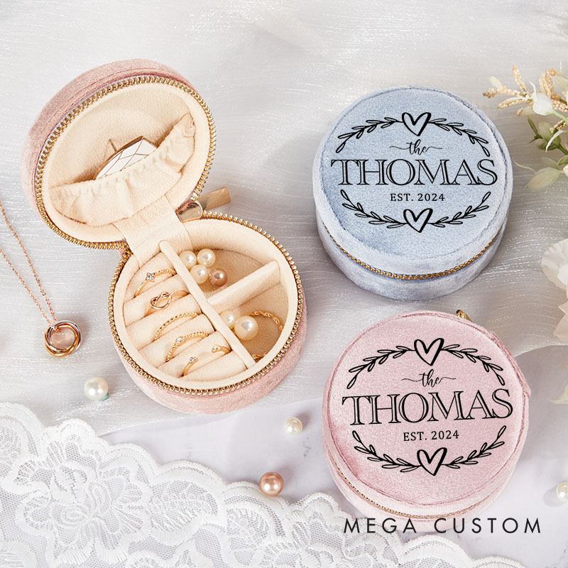 Personalized Laurel Branches and Hearts Anniversary Round Velvet Jewelry Box for Wife