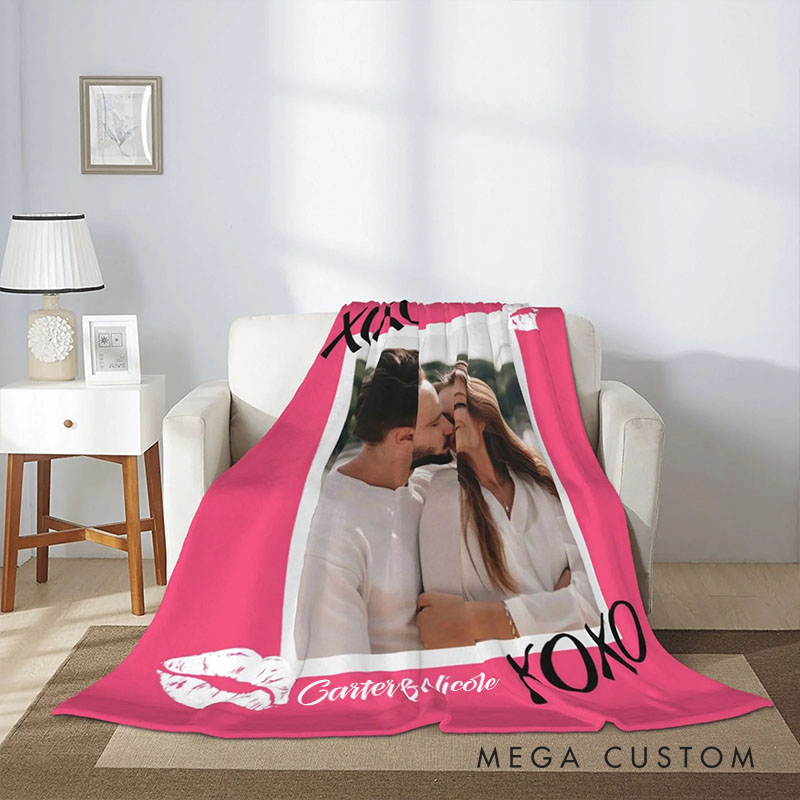 Personalized Couple XOXO Lip Print Photo Collage Fleece Blanket with Name Couple Photo Valentine's Day Blanket for Husband Wife Boyfriend Girlfriend