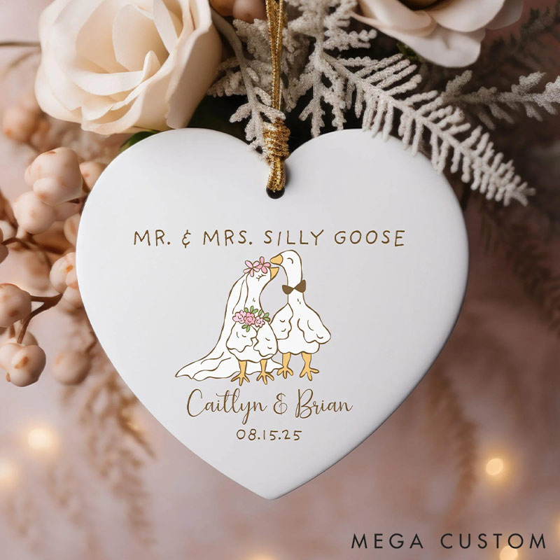Personalized Couple Mr Mrs Silly Goose Ceramic Ornament Custom Name Christmas Gifts for Husband Wife Ornament for Couple Newlyweds Xmas Gift