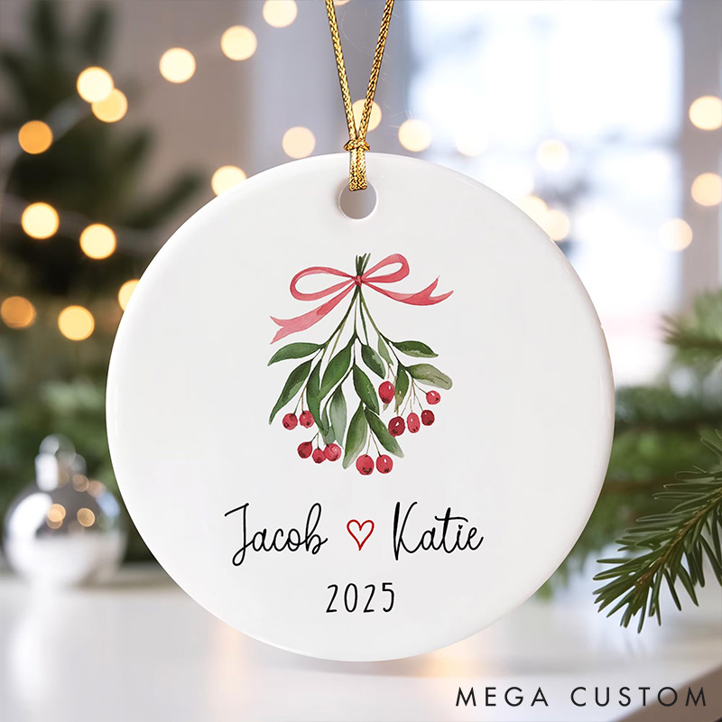 Personalized Couple Mistletoe Ceramic Ornament Custom Name Year Christmas Gifts for Husband Wife Ornament for Couple Newlyweds Xmas Gift