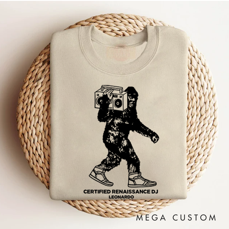 Personalized Classic Sweatshirts Vintage Hip Hop Sweatshirt Stereo Record Player Sweatshirt Cool Weird DJ Shirts Funny Unique Turntable Hilarious Graphic Sweatshirt