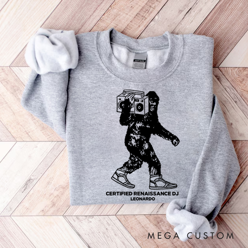 Personalized Classic Sweatshirts Vintage Hip Hop Sweatshirt Stereo Record Player Sweatshirt Cool Weird DJ Shirts Funny Unique Turntable Hilarious Graphic Sweatshirt