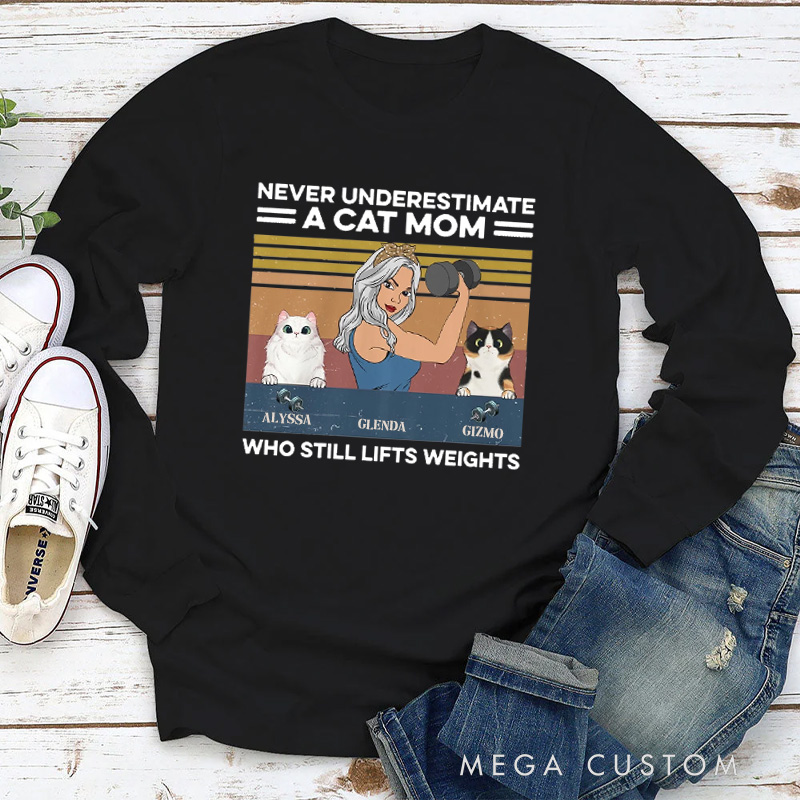 Personalized Classic Sweatshirts with I Like Lifting And My Cats for Fitness Enthusiasts Bodybuilders and Gym Lovers