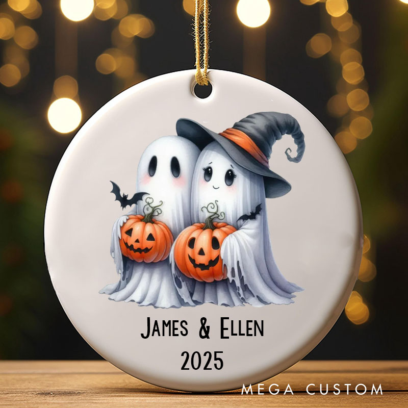 Personalized Adorable Ghost Couple Ornament Couple 2025 Halloween-Themed Ornament Husband Wife Ghost Gift