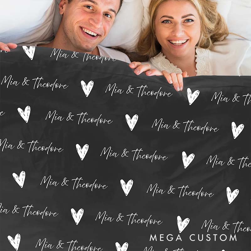 Personalized Couple Love Heart Double Names Initials Blanket Newlywed Multicolor Blanket Valentine's Day Gift for Husband Wife Boyfriend Girlfriend