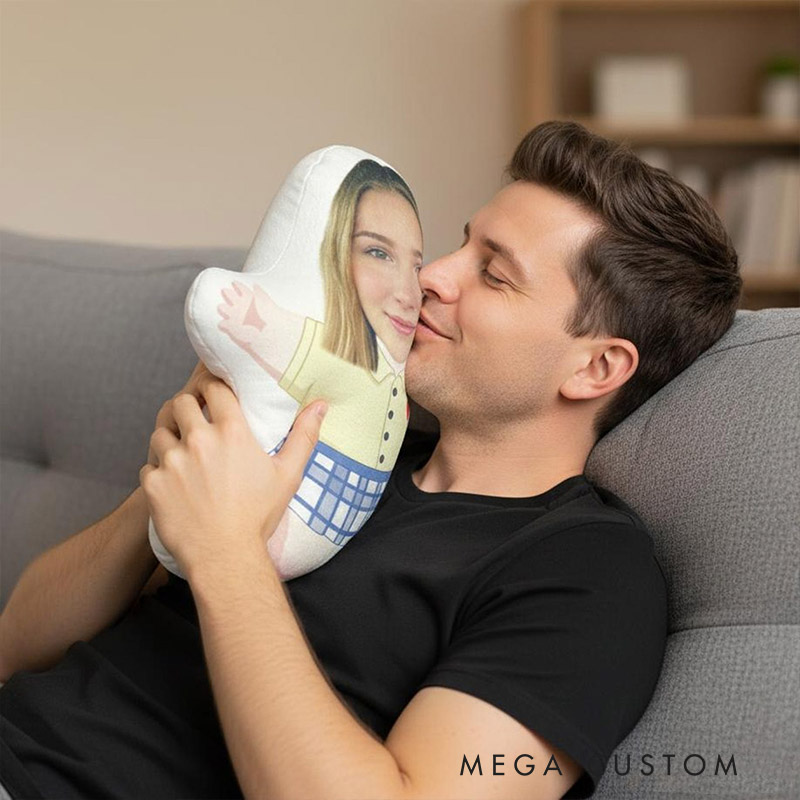Personalized Couple Face Photo Pillow Custom Newlyweds Hug Me Doll Cushion Valentine's Day Gift for Husband Wife Boyfriend Girlfriend First Christmas