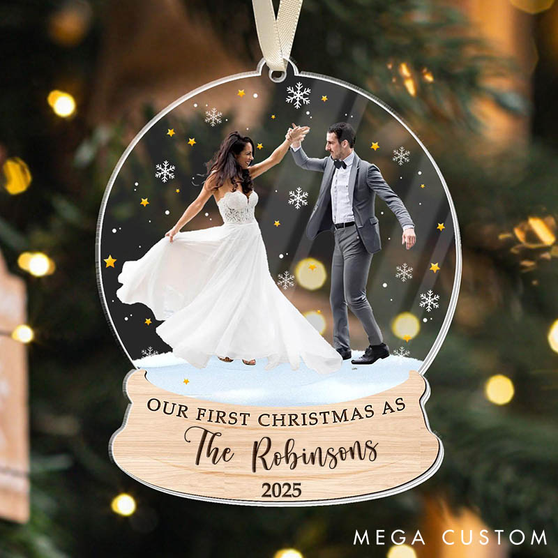 Personalized Couple Photo First Christmas Married Acrylic Christmas Ornament Custom Wedding Married Engagement 2D Flat Printed Christmas Ornament