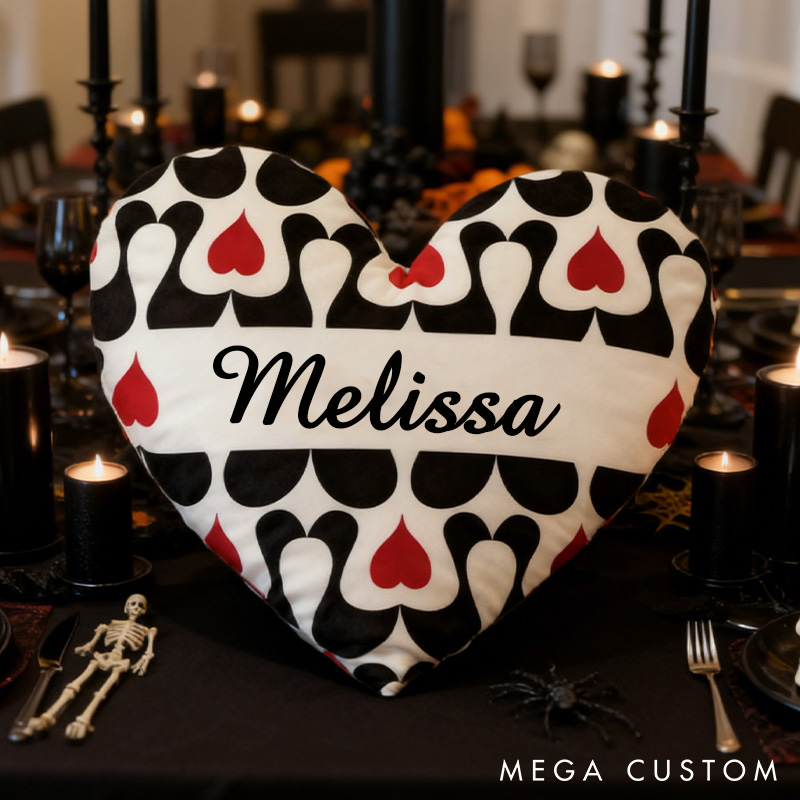 Personalized Heart-Shaped Pillow Romantic Valentine's Gift Pillow for Girlfriend Playing Cards King Queen Patterns Heart Pillow 