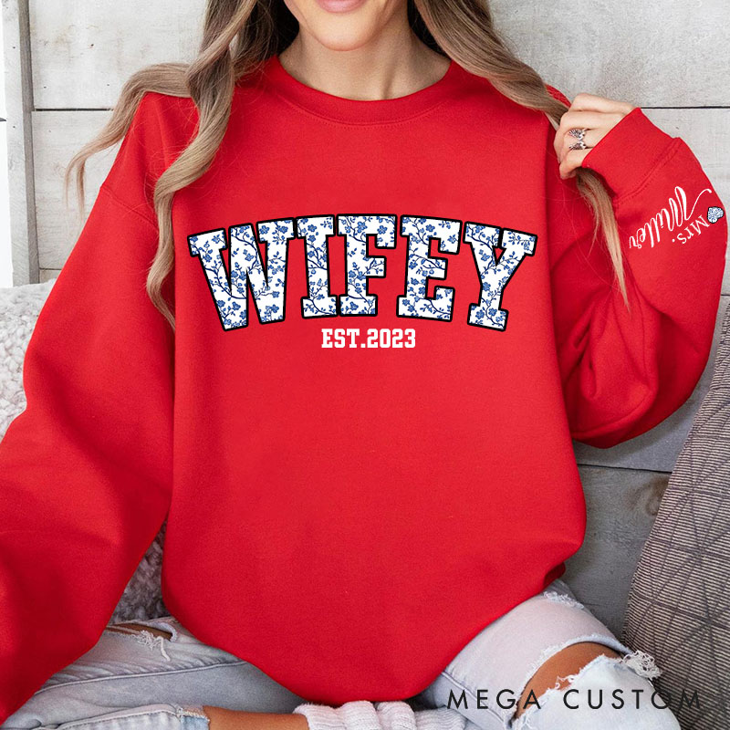 Personalized Toile de Jouy Wifey Sweatshirt Custom Newlyweds Sweatshirt for Wife Valentine Anniversary Gift Shirt Couple Toile de Jouy Top