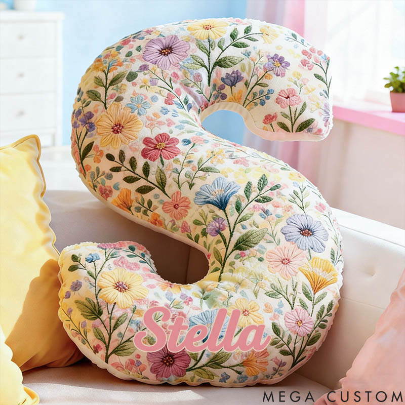 Personalized Flower Girl Delicate Floral 26 Letters Pillow Custom Girl friend Name Graphic 3D Printed Cushion Christmas Valentine's Day Gift for Her