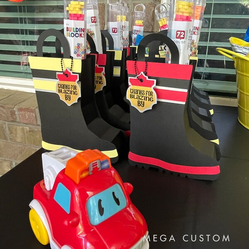 Personalized Firefighter Boot Gift Box - 3D Papercraft Treat Box for Kids, Fireman Themed Party Favors, Birthday Gift Packaging for Firefighter Lovers