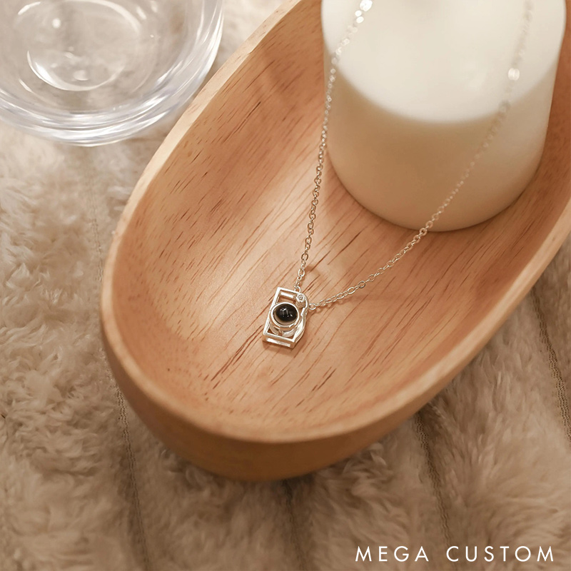 Personalized Couple Camera Projection Necklace Custom Photo Inside Necklace Chain Valentine's Day Gift for Couple Anniversary Gift for Wife for Girlfriend