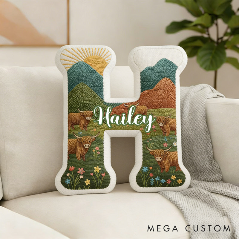 Personalized Highland Cow Initial Pillow Custom Nature-Inspired Throw Pillow for Girlfriend Wife 3D Graphic Pillow for Her