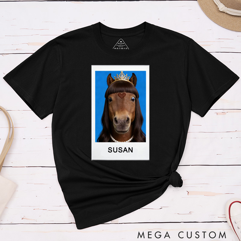 Personalized Pet Lover the Elegant Heart Crowned Beauty Gift Horse Lover Graphic Unisex T-Shirt