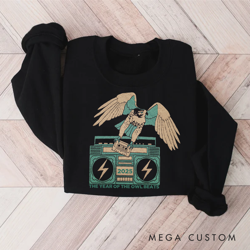 Personalized Classic Sweatshirts Eagle Falcon Boombox Music Old School Cassette Tape Vinyl Bird Owl Mixtape Dj Retro Sweatshirt