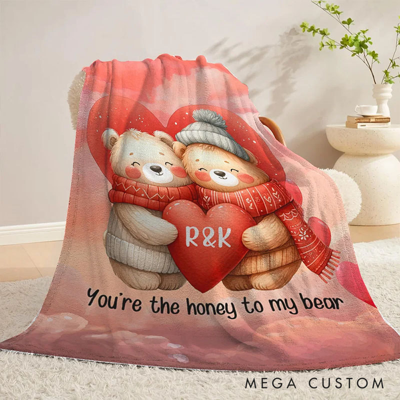 Personalized Cartoon Couple Bear in Love Blanket Custom Newlyweds Name Beer Heart Blanket Valentine's Day Gift for Husband Wife Boyfriend Girlfriend