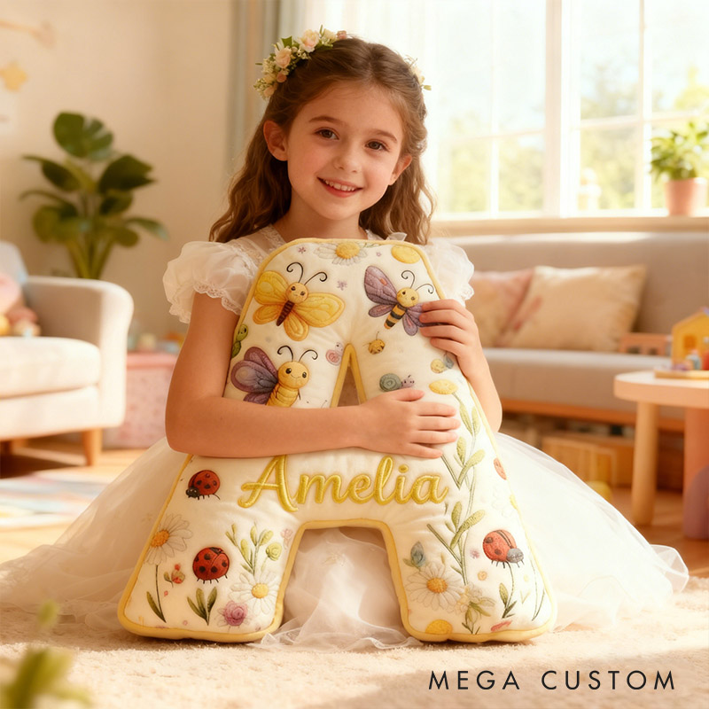 Personalized Flower Girl Boy Bee Ladybug butterfly Floral 26 Letters Pillow Girl friend Name Graphic 3D Printed Cushion Valentine's Day Gift for Her