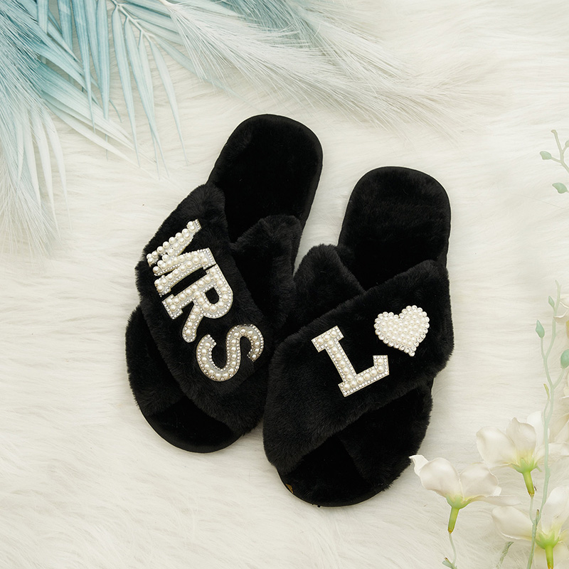 Personalized Bridesmaid Fluffy Slippers Bride Gift Pearls Slippers Rhinestone Fluffy Slippers Bachelorette Hen Fluffy Slippers  Bridesmaid Gifts