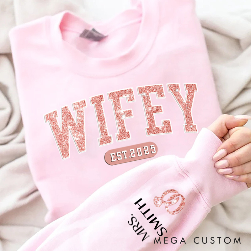 Personalized Couple Wifey Hubby Sweatshirt Custom Anniversary Wedding Gifts for Husband and Wife Couple Holiday Sweatshirt