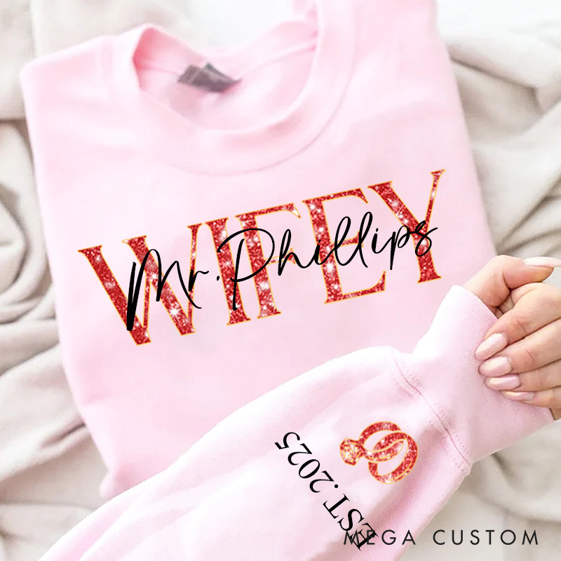 Personalized Wifey Hubby Couple Sweatshirt Custom Couple Sweatshirt Anniversary Gift Top for Husband Wife Holiday Shirt for Couple