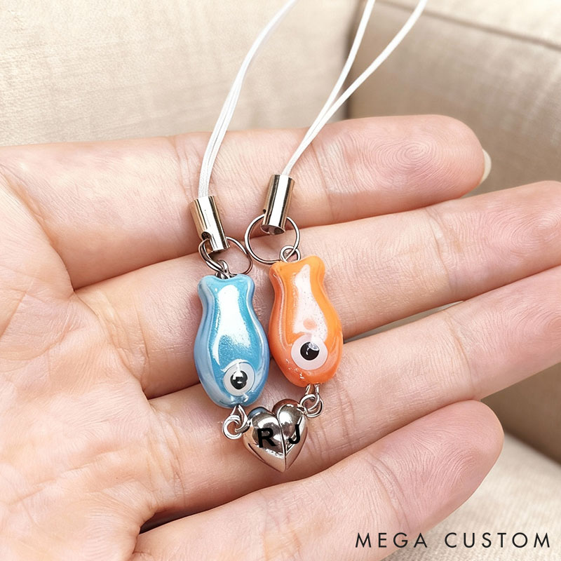 Personalized Couple Magnetic Matching Fish Keychain Set Custom Initials Ceramic Phone Bag Charm Valentine's Day Gift for Him Her Boyfriend Girlfriend