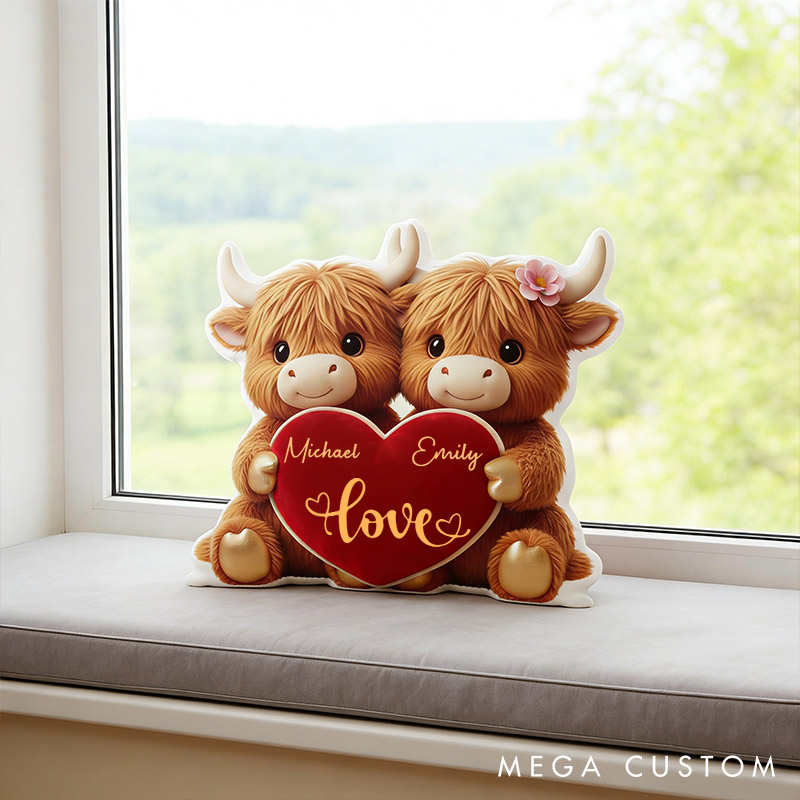 Personalized Highland Cow Couple Pillow Custom Adorable Love Throw Pillow 3D Graphic 2D Flat Pillow for Couple Wife Valentine's Gift