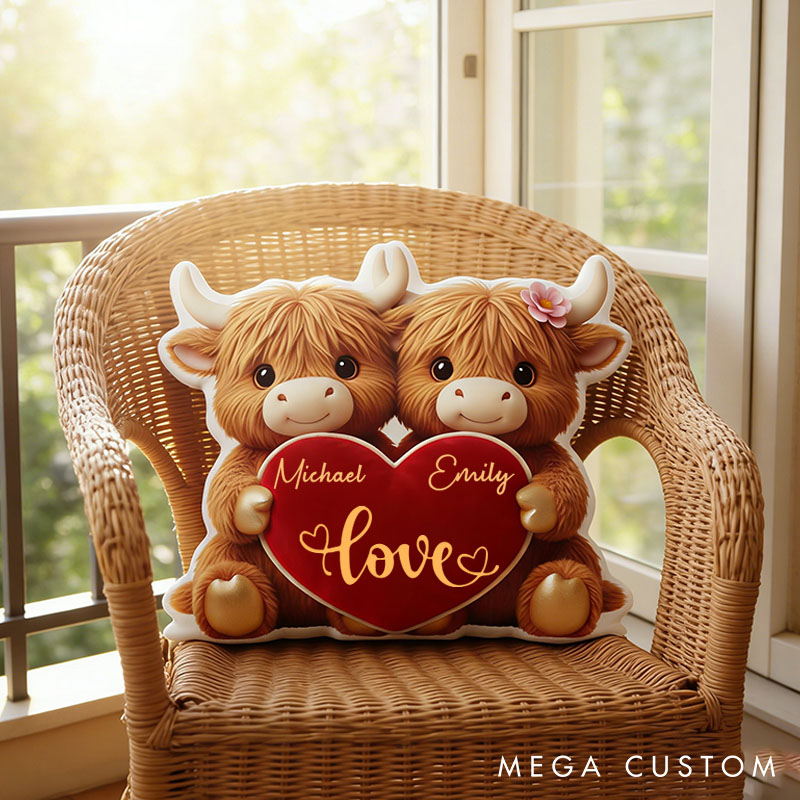 Personalized Highland Cow Couple Pillow Custom Adorable Love Throw Pillow 3D Graphic 2D Flat Pillow for Couple Wife Valentine's Gift