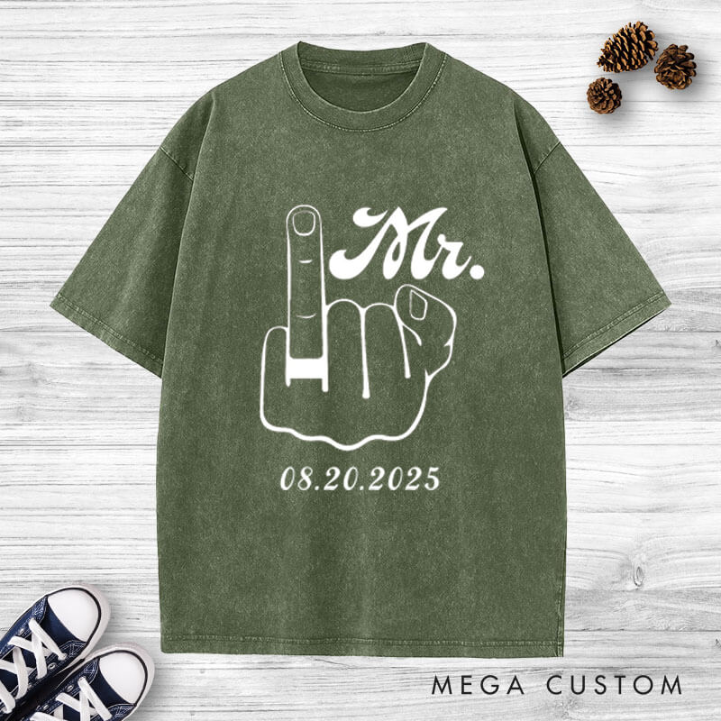 Personalized Funny Gesture Mr and Mrs Matching Wedding Couple Washed T-Shirt