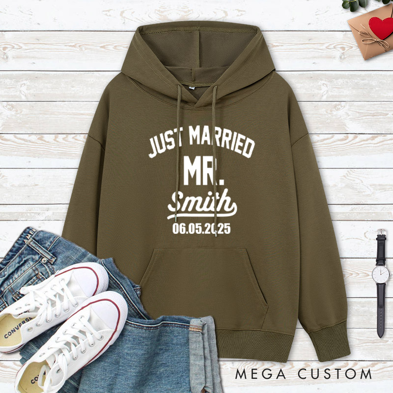 Personalized Classic Just Married Mr and Mrs with Date Wedding Couple  Hoodie