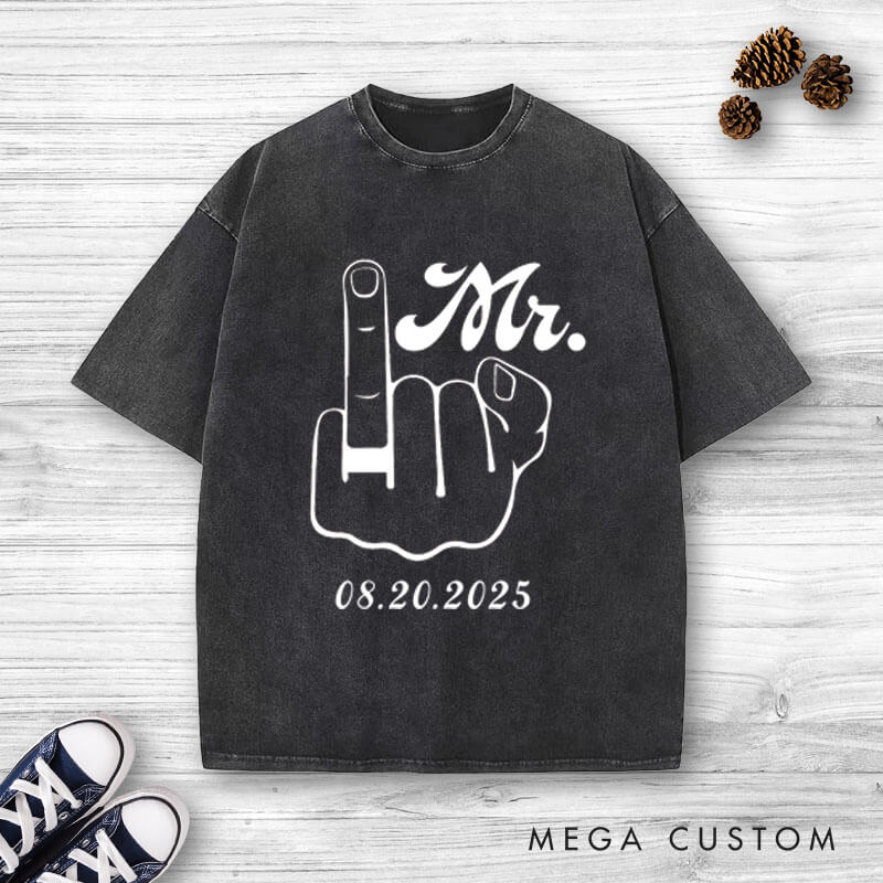 Personalized Funny Gesture Mr and Mrs Matching Wedding Couple Washed T-Shirt