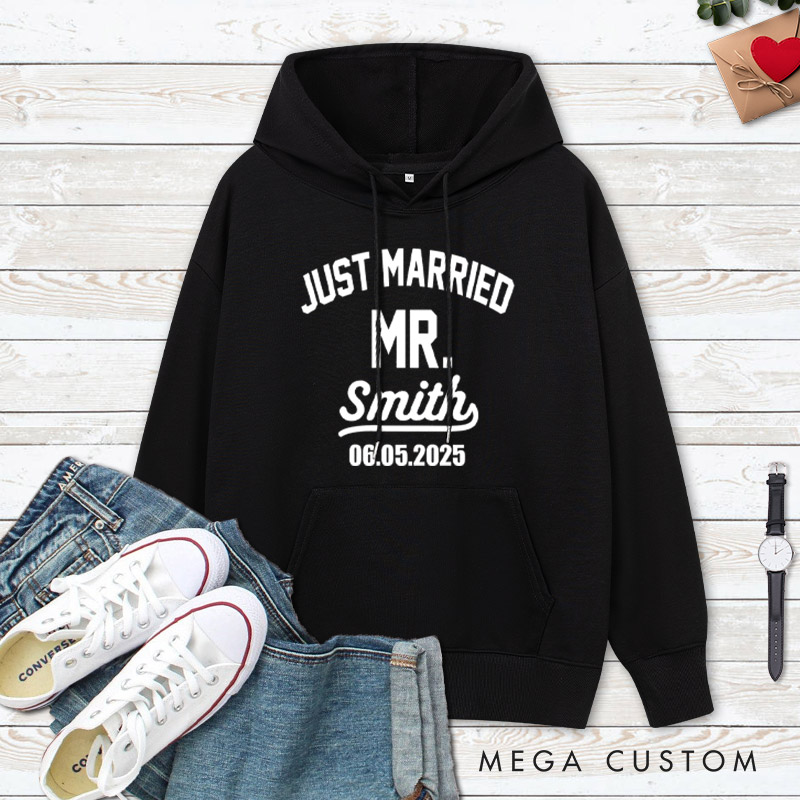 Personalized Classic Just Married Mr and Mrs with Date Wedding Couple  Hoodie