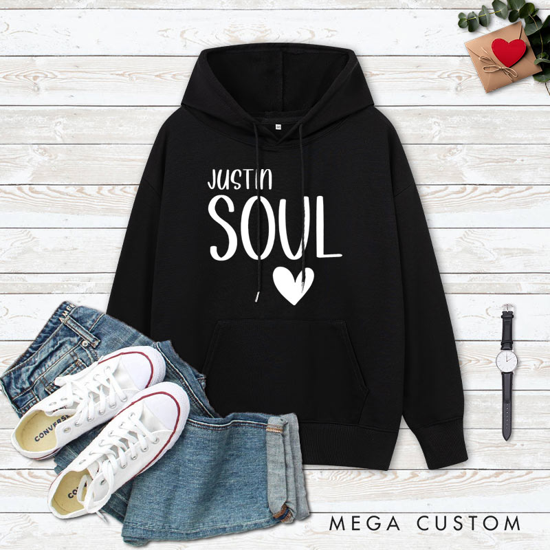 Personalized Couple Soul and Mates with Heart Hoodie Couple Soulmate Valentine's Day Sweatshirt for Boyfriend Girlfriend Husband Wife