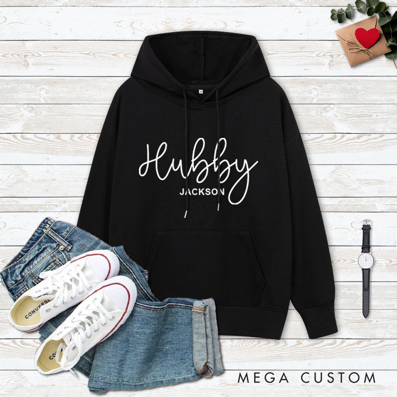 Personalized Couple Hubby and Wifey Hoodie with Name Couple Valentine’s Day Sweatshirt for Boyfriend Girlfriend Husband Wife