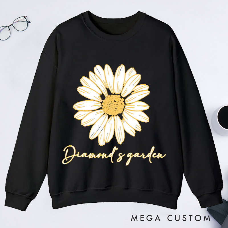 Personalized Daisy Classic Sweatshirts Wildflower Sweatshirt Gardener Sweatshirt with Name Plant Lover Gift Gardening Gift Gardener Gift