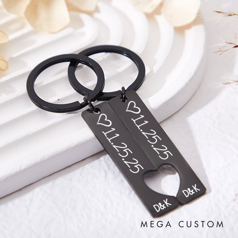 Personalized Couple Initials 2pcs Matching Keychain Custom Newlyweds Matching Heart Keyring Valentine's Day Gift for Boyfriend Girlfriend Husband Wife