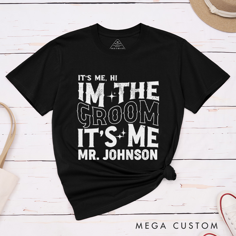 Personalized Modern Vintage It's Me Bride and Groom Matching Wedding Couple Classic T-Shirt