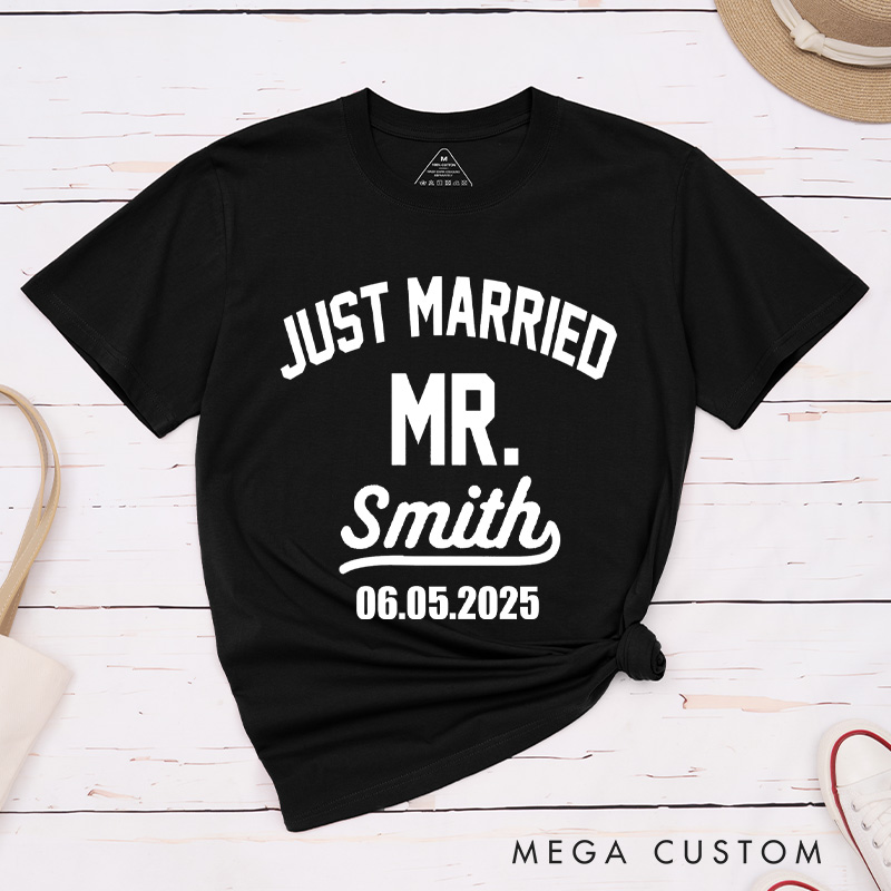 Personalized Classic Just Married Mr and Mrs with Date Wedding Couple Classic T-Shirt