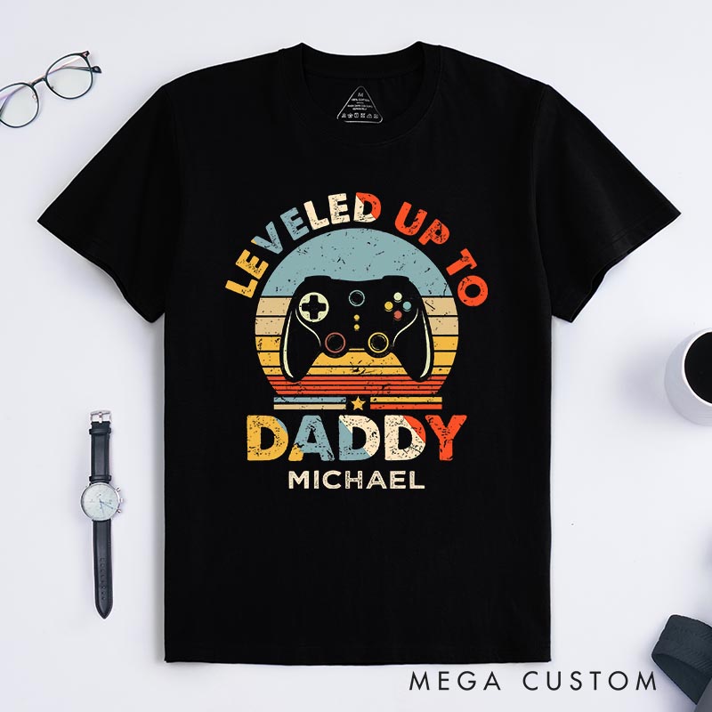 Personalized Level up to Daddy Father’s Day Classic T-Shirts Newborn Baby Gift for Him Video Game Tshirt Geek Gaming Nerd Shirt