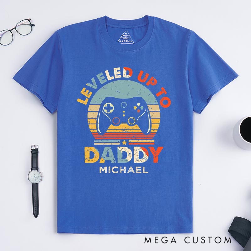 Personalized Level up to Daddy Father’s Day Classic T-Shirts Newborn Baby Gift for Him Video Game Tshirt Geek Gaming Nerd Shirt